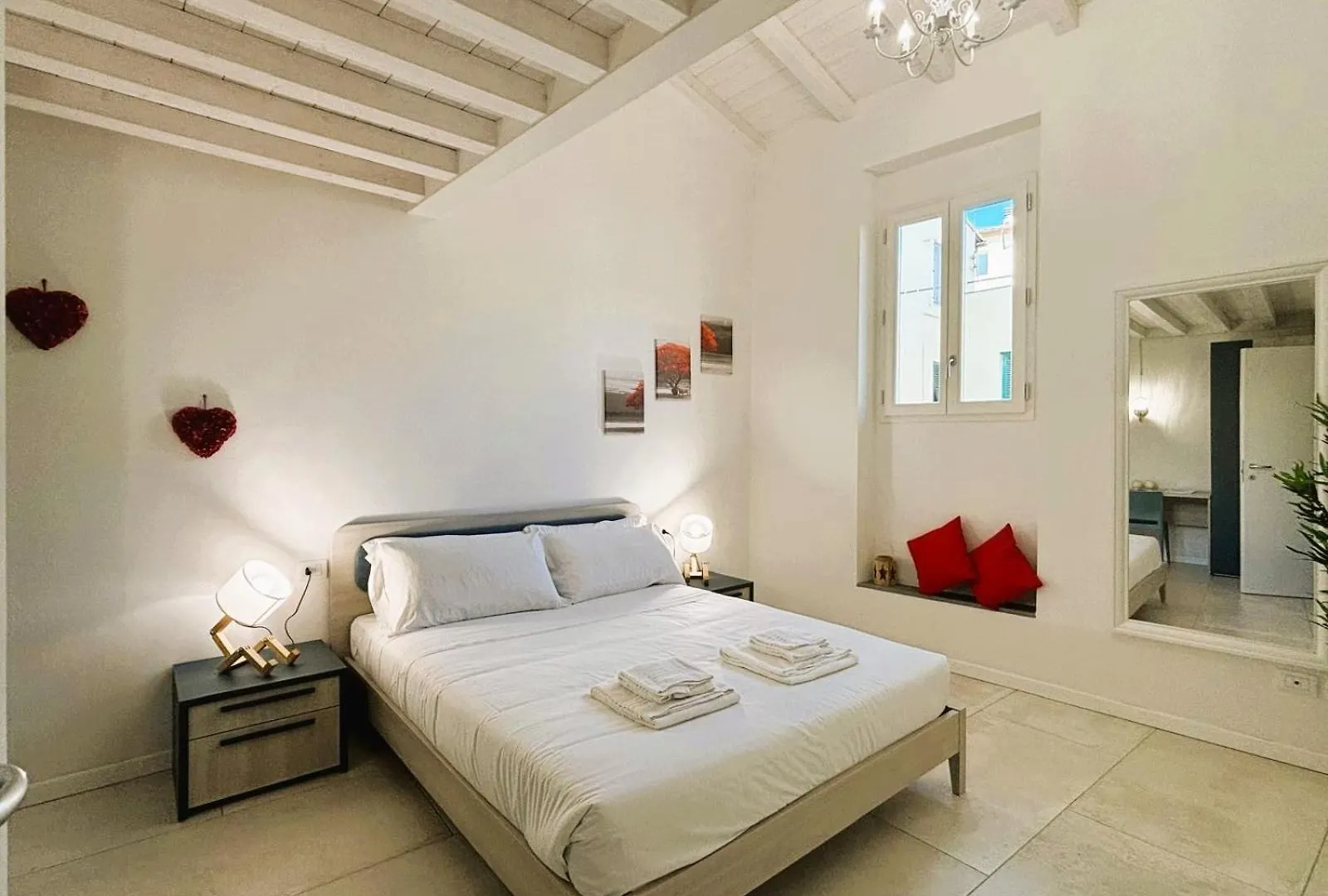 White Iris Apartment Florence