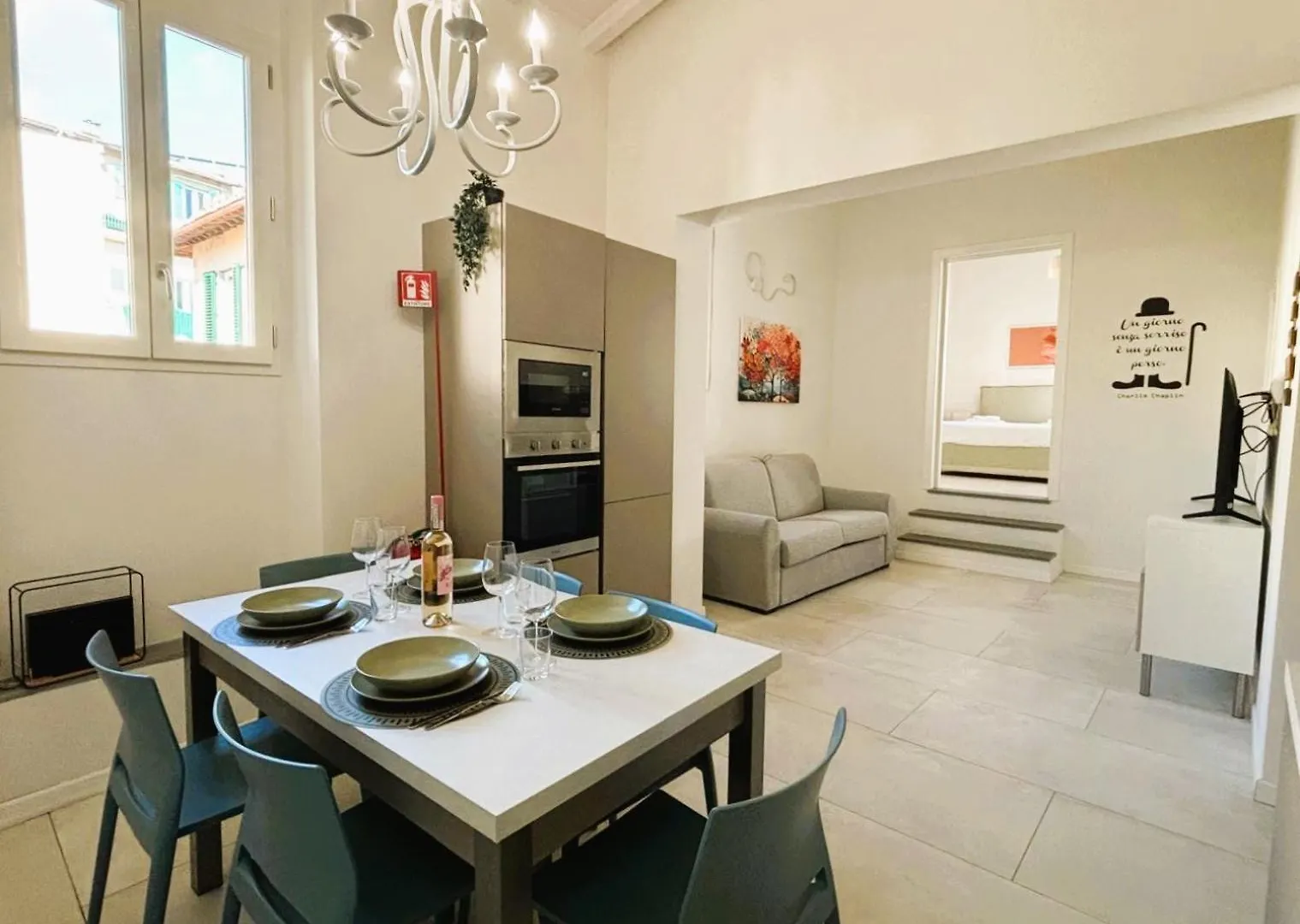 White Iris Apartment Florence 0*,  Italië